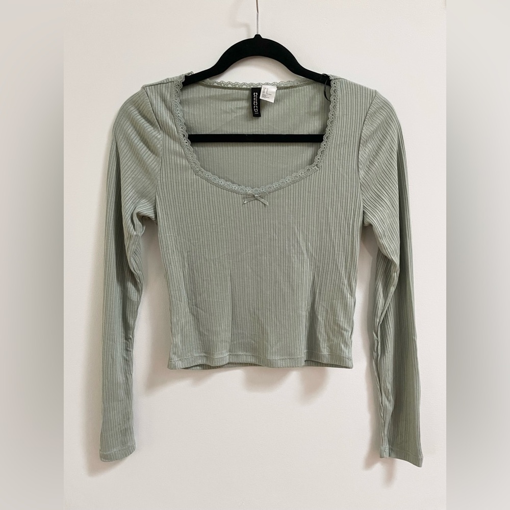 H&M Lace Trimmed Ribbed Top